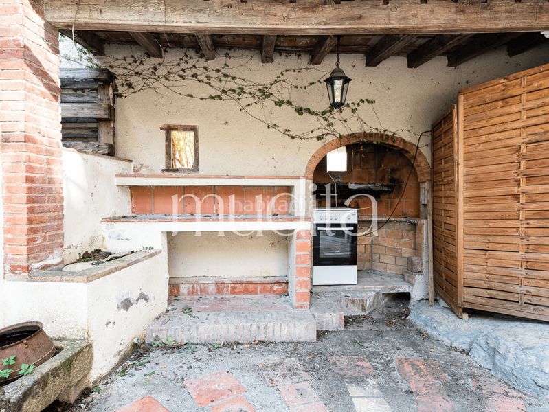 Foto ce7b88e8-3b7e-47b6-84ed-7f3b1e3f6677. Masia amb calefacció aparcament a Tavertet