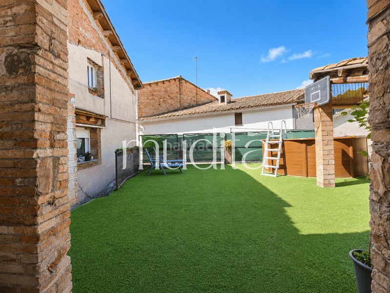 Foto 6628a605-f544-4713-abed-deef2543909f. Casa adossada amb calefacció aparcament piscina a Avinyó