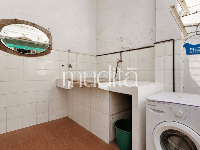 Foto 7581f873-276f-4581-b311-49aa2bffe920. Casa adossada a Centre Masnou (El)