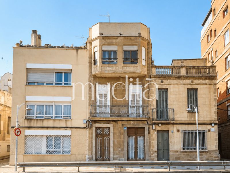Foto 8f392391-0cad-4483-afca-8bb5102bd434. Casa adossada a Centre Masnou (El)