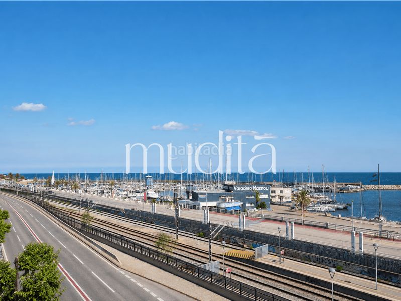 Foto c1cbdeba-376b-4341-a892-f64a358478d2. Casa adossada a Centre Masnou (El)