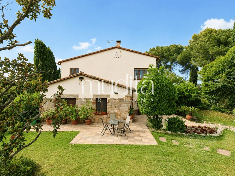 Foto be3672ca-81d5-48a9-bea7-dd4586043201. Casa amb calefacció aparcament piscina a Ametlla del Vallès (L´)