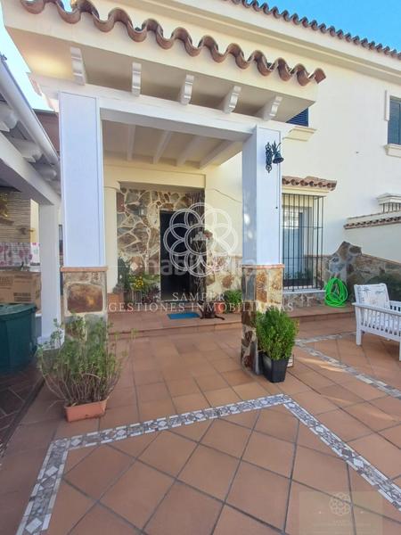 Foto f892ada4-62ee-4757-8ddf-af718c0ff3a8. Chalet  en Pozoalbero Jerez de la Frontera