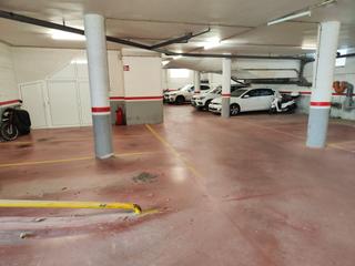 Parking voiture à Cellecs 47. Parquin en les franqueses del valles