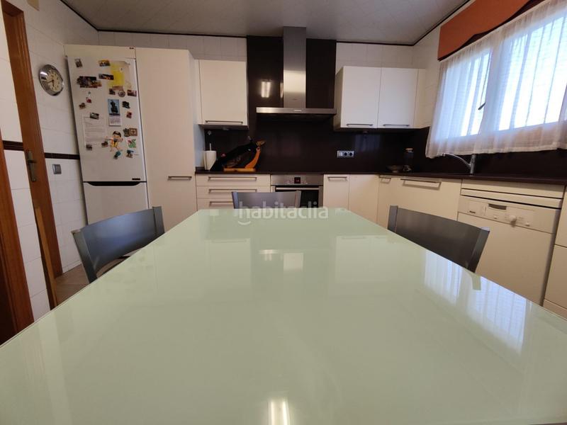 Foto 1db39d2d-33a1-4488-83a0-f181895d33bb. Maison avec chauffage parking dans Canovelles