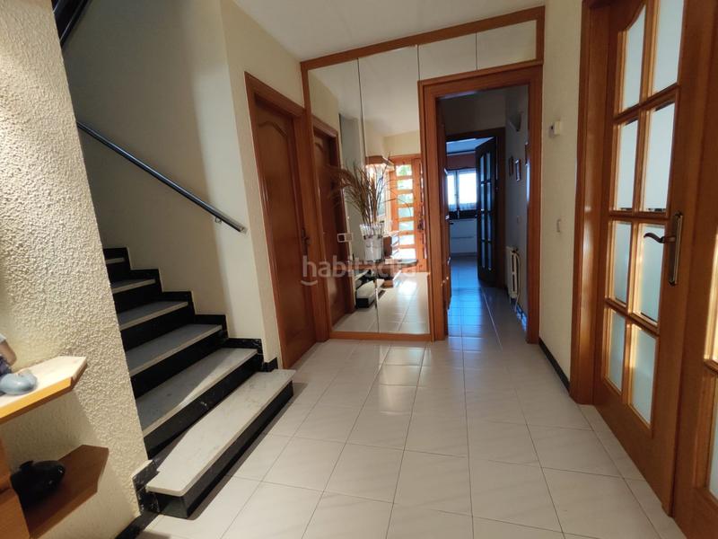 Foto 8ebfdaf6-d2a1-4c4d-829a-dfdf2b8d603e. Maison avec chauffage parking dans Canovelles