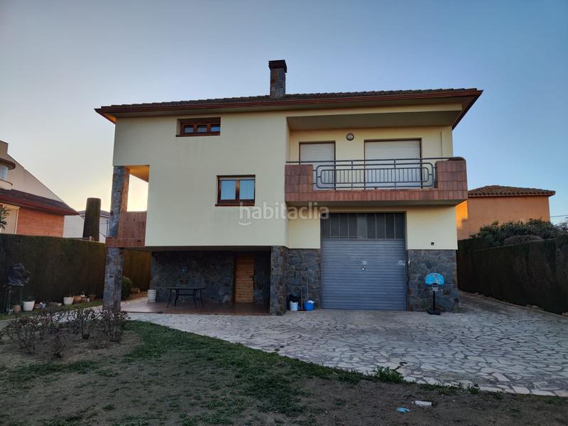 Foto ba0aabe2-a405-45fe-8598-6bb55b859c85. Maison avec chauffage parking dans Canovelles