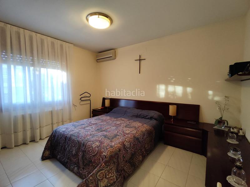 Foto ec7beb8e-db5c-4614-9a3b-8d0df9c9db62. Maison avec chauffage parking dans Canovelles