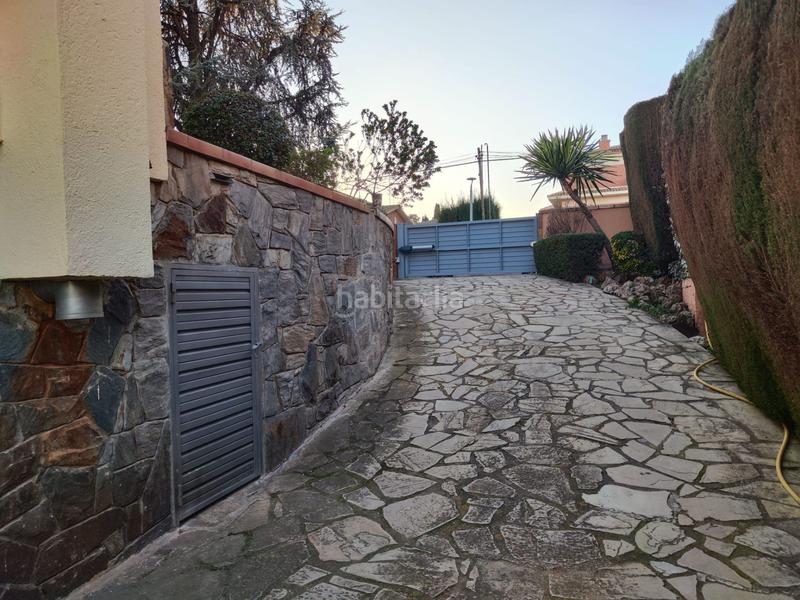 Foto f90e982f-b229-4395-b63f-59df0b251f80. Maison avec chauffage parking dans Canovelles