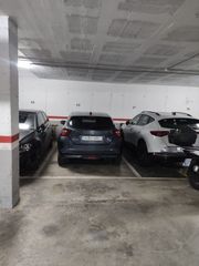 Parking voiture à Francia 22. Parquing en venta en c francia canovellas
