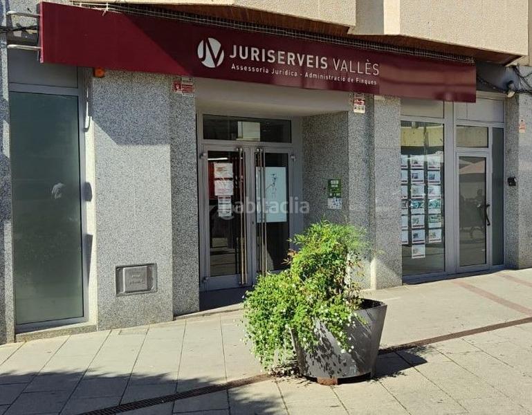 Foto a6163335-d17c-4477-b147-c2739168a997. Locale commerciale in Canovelles