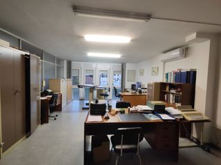 Büro in Instituts. Oficina en el centro de granollers