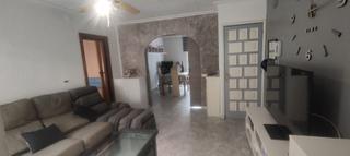 Etagenwohnung in Canovelles. Piso con solárium de 74 m2 y solo dos vecinos !!!!!