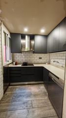 Appartamento  Sant eudald. Amplio piso reformado con terraza y lavadero en canovellas