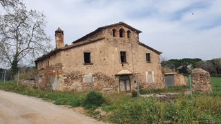 Finca rústica a De can cuana s/n. Can duran masía can colomer joyas del patrimonio catalán con pot
