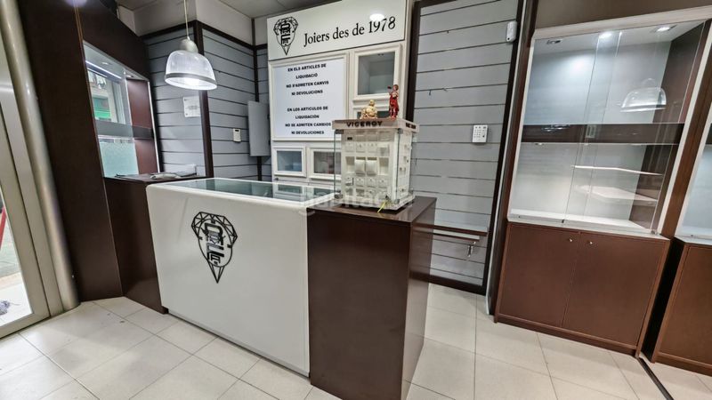 Foto 465a2f51-4d2f-45a2-88d6-f266d5badef3. Local comercial a riera 35 a Canovelles