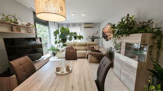 Flat in Canovelles. Magnifico piso muy luminoso y trastero en canovellas centro !!!