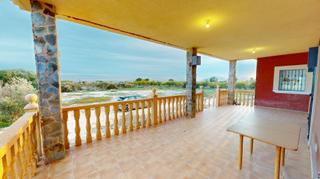 Chalet  Partida derramador. Chalet en venta en crevillente