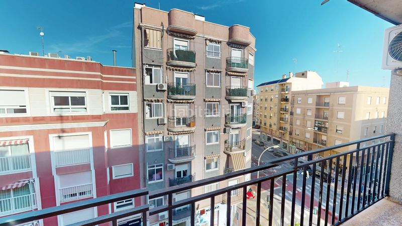 Foto e7e5690a-4532-4069-9466-399f4ea16eef. Pis amb calefacció a Plaza Crevillente - Antiguos Juzgados - El Asilo Elche / Elx