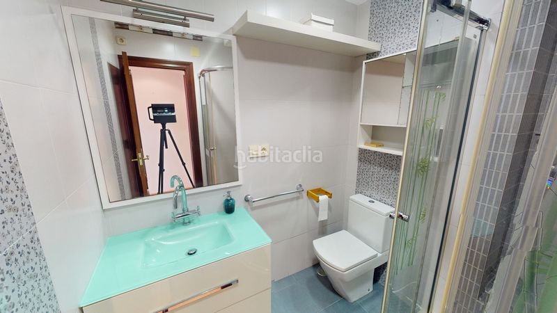 Foto eef20d61-cfb2-4d33-a0ac-4b5d69c3de63. Pis amb xemeneia a Reina Victoria - Miguel Hernández Elche / Elx