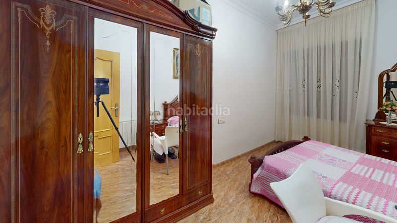 Foto ac6042a0-ab9e-4b29-b33c-761e82436021. Casa adossada amb xemeneia aparcament a Lezuza