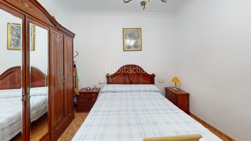 Foto bfef6564-2996-4fb8-a5db-b417f901e1f9. Casa adossada amb xemeneia aparcament a Lezuza