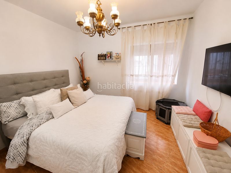 Foto 1ad7898a-cfcc-4dd9-b8f9-e0c75cdde969. Casa adossada a Alpera