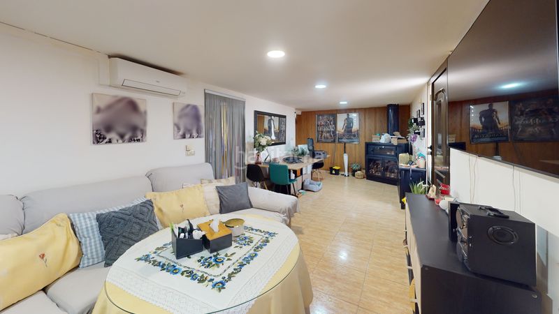 Foto c441b9f6-afba-493d-95f1-c456d47d6de6. Casa adossada a Alpera