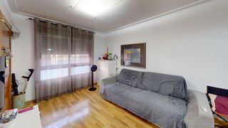 Flat  Carrer de maximilia thous