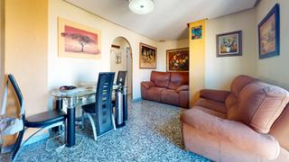 Pis  Carrer fernanda santamara. Quinta planta con ascensor completamente exterior en calle ferna