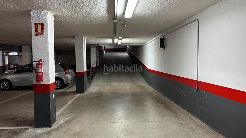Foto 6eda7963-2658-43e9-9529-b3a1a24f311a. Aparcament cotxe a Sector V Elche / Elx