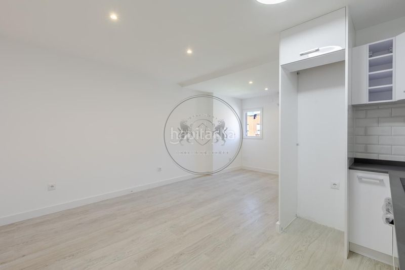Foto 25b5eb96-5995-4895-80a5-0677edf2787d. Pis a Almenara-Ventilla Madrid