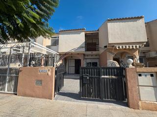 Xalet en Centro. ¡descubre este encantador dúplex en venta en la tranquila y fami Xalet en Centro. ¡descubre este encantador dúplex en venta en la tranquila y fami