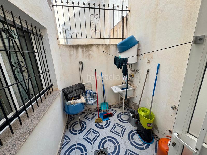 Foto 203d5789-346d-479e-b2e2-c31e69ff2e02. Chalet con parcheggio in Centro Alcázares (Los)