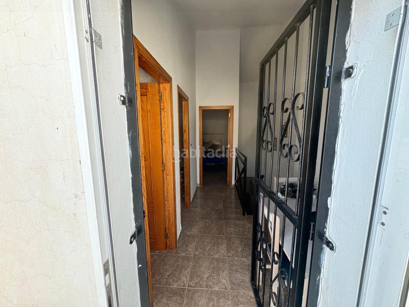 Foto 2f99c8d8-38b5-4740-9fd1-5ede089b4b94. Chalet con parcheggio in Centro Alcázares (Los)