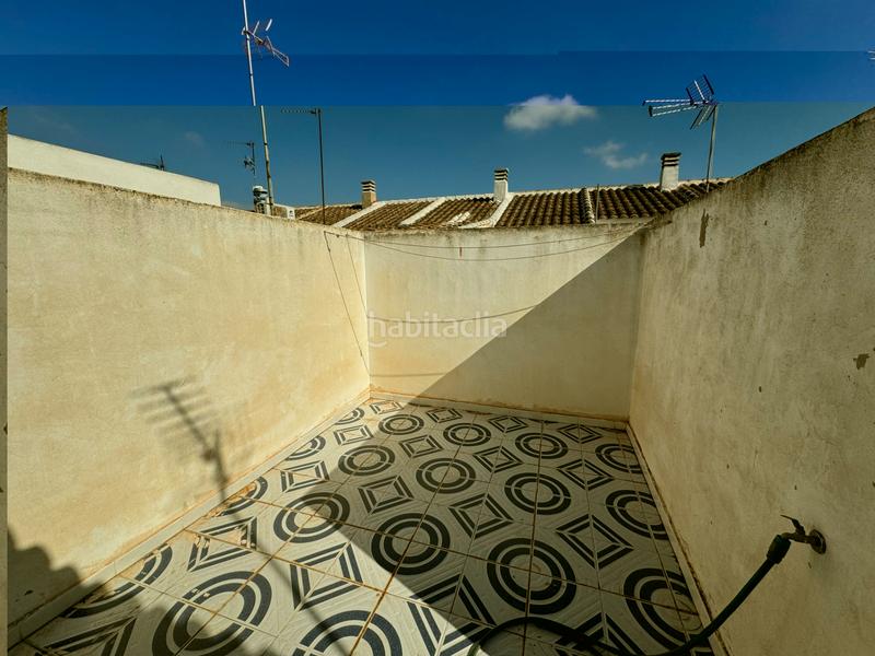 Foto c139cb64-c247-45d4-bac1-d077ecf8b4ad. Chalet con parcheggio in Centro Alcázares (Los)