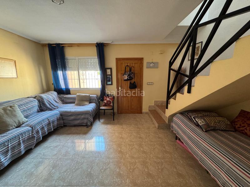 Foto d60d2b82-2ae2-4915-ae50-670effc4c84c. Chalet con parcheggio in Centro Alcázares (Los)