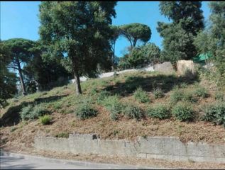 Terreno residencial  Carrer pallars. Terreno en la urbanización can bosc