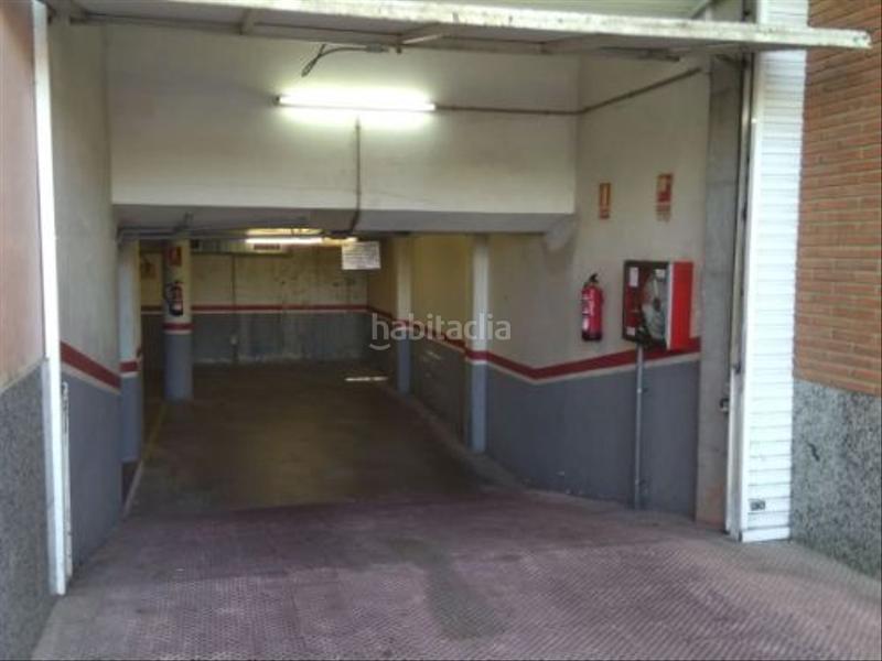 Foto d7f8bddc-4167-41c8-9b76-4c969de9baca. Parking voiture dans carrer sant ponç 55 dans Franqueses del Vallès (Les)