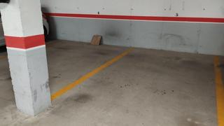 Lloguer Aparcament cotxe a Avinguda sagrera 25. Plaza de parking en corró d'avall