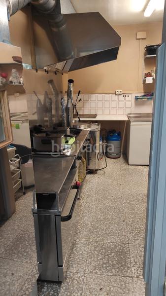 Foto f3e24b6f-fe36-448e-bc27-9dbdba3a4782. Local comercial local totalmente equipado para seguir actividad de rostisería en Sant Pere de Vilamajor