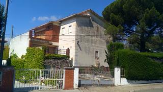 Xalet  Avinguda corró. Casa con piscina en la urb. milpins de les franqueses del vallès