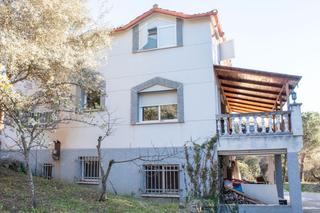 Casa a Avinguda can coll 105. tu hogar ideal en plena naturaleza, a un paso de sant celoni!
