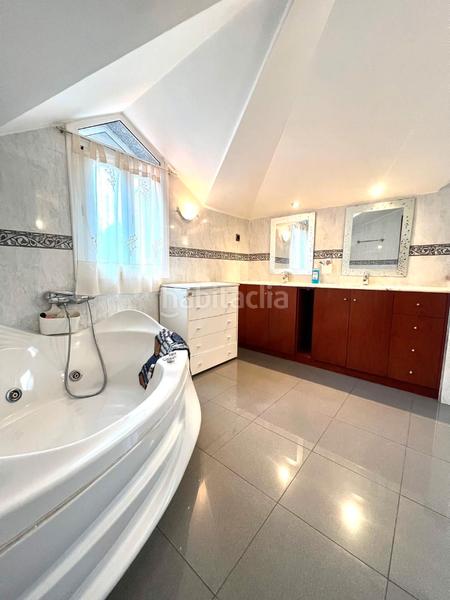 Foto 103e56cc-3850-41b6-b330-d7d7934343e9. Casa in avinguda can coll 105 in Sant Celoni