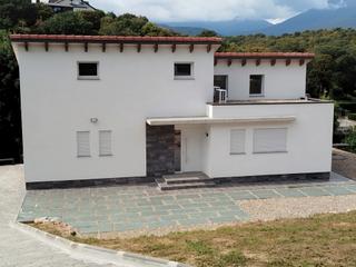 Chalet à Carrer del corredor 3. Casa de obra nueva en can vila - sant pere de vilamajor
