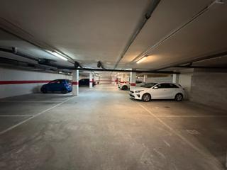 Lloguer Aparcament cotxe a Carrer enric granados 4. Se alquila amplia plaza de parking en sant antoni de vilamajor,