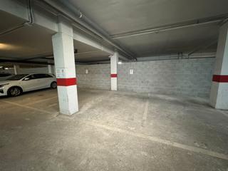 Lloguer Aparcament cotxe a Carrer enric granados 4. Se alquila amplia plaza de parking en sant antoni de vilamajor,