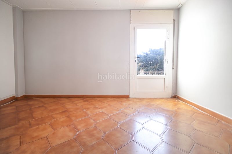 Foto c45e1ecc-ee17-4c64-bff1-d524abd17ec8. Edificio 847m<sup>2</sup> en carrer de l'estació 6 edificio de obra nueva en Llinars del Vallès