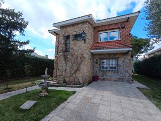 Xalet a Soto del Real. Chalet en vistarreal (soto del real)