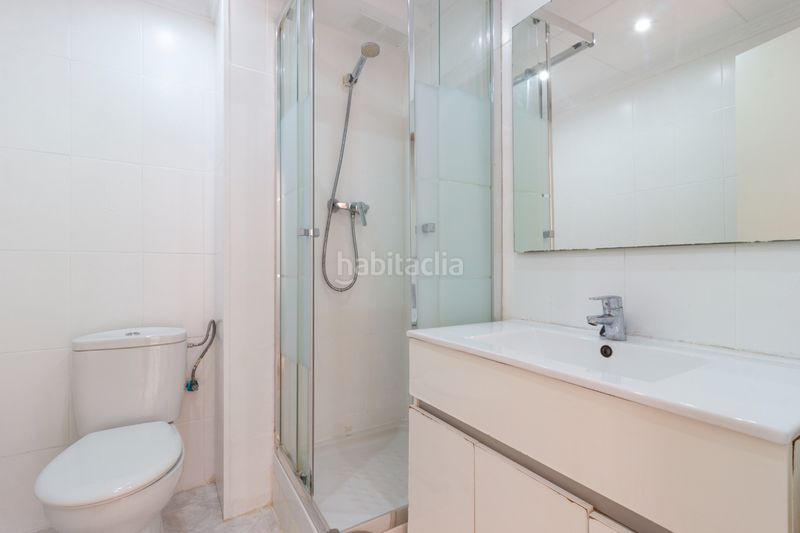Foto e2d4789b-f5d8-4d8a-bda7-353aba9e9b0a. Pis a Centre Rubí